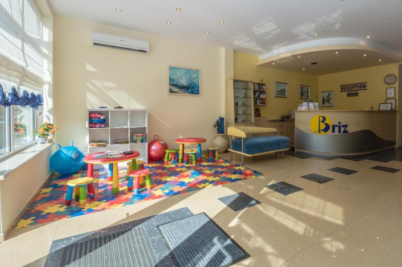 Семеен Хотел Бриз Sozopol Exterior foto