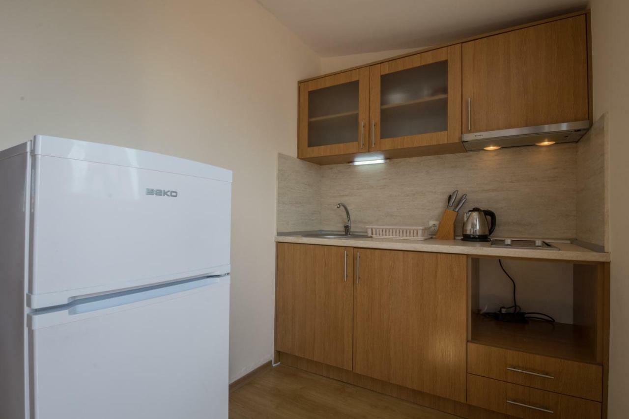 Семеен Хотел Бриз Sozopol Exterior foto
